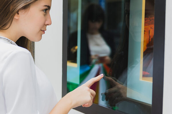 Стартует тестирование продажи алкоголя по биометрии